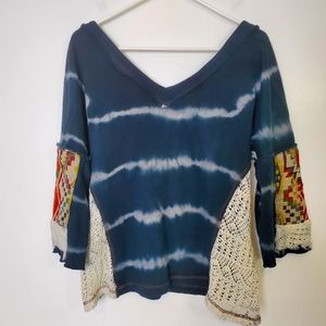 Gimmicks by BKE Sweatshirt